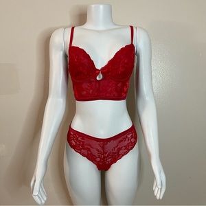 Red velvet long line wired non padded bra with lace mesh thong shape 2-piece set
